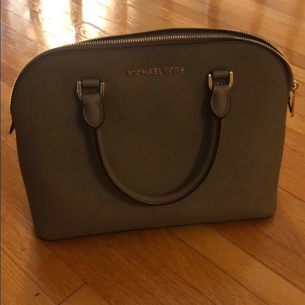 Lightly used Michael kors tote